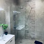 110 Colony Club * 卡门港