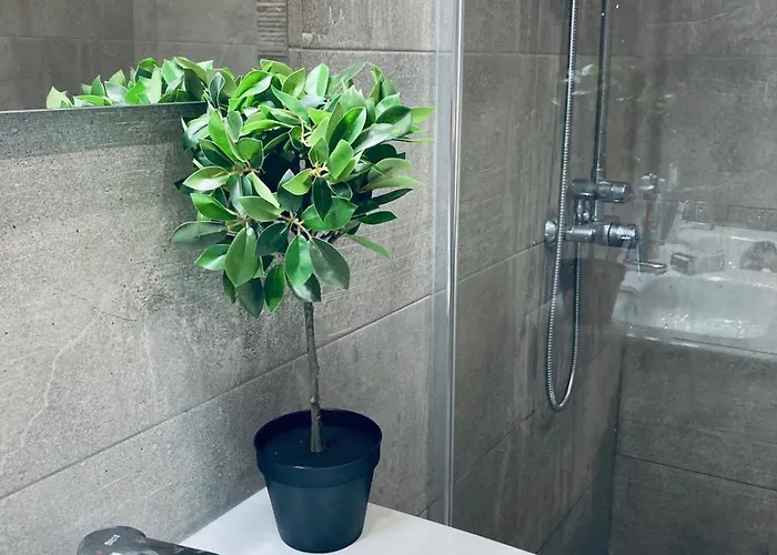 110 Colony Club Apartman *